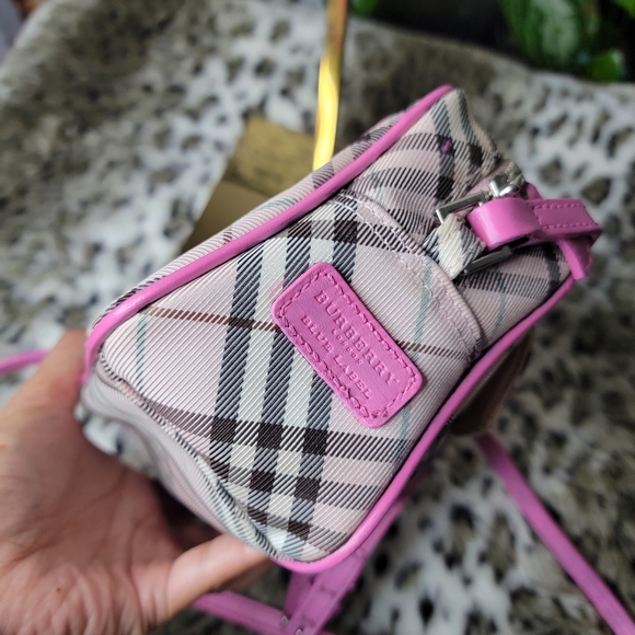 ✅️Firm!✅️ Authentic Burberry Pink Checkered Crossbody Bag - Picture 6 of 13